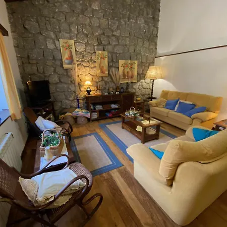 Jardin Del Rio Arenas de San Pedro