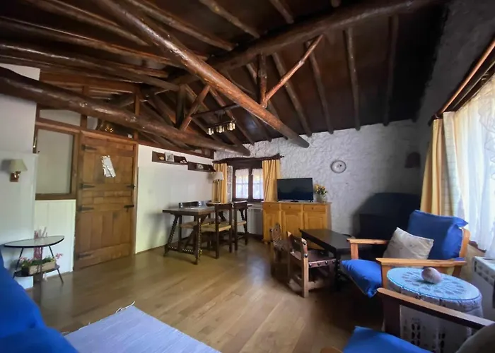 Jardin Del Rio * Arenas de San Pedro