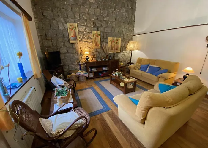 Jardin Del Rio Arenas de San Pedro